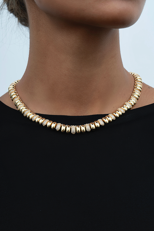 Collier livia