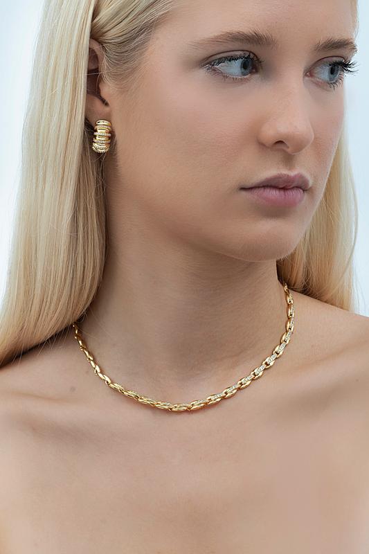 Collier Laura